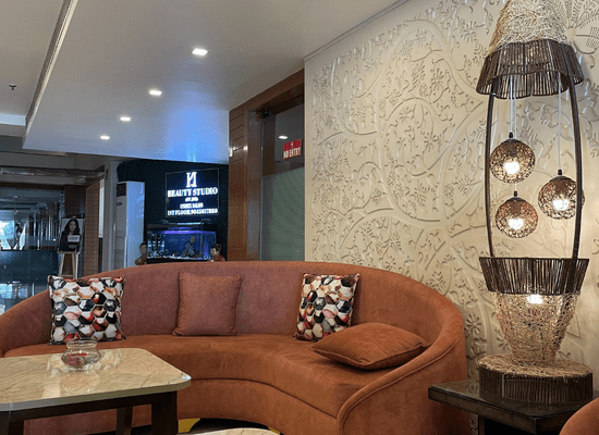 Hotel with banquet and conference facilities in Dehradun