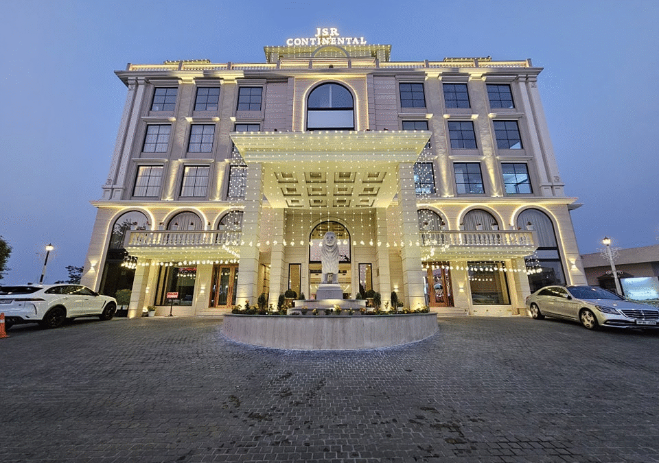 Why Hotel JSR Continental is the Best Venue for Weddings and Family Functions in Dehradun?