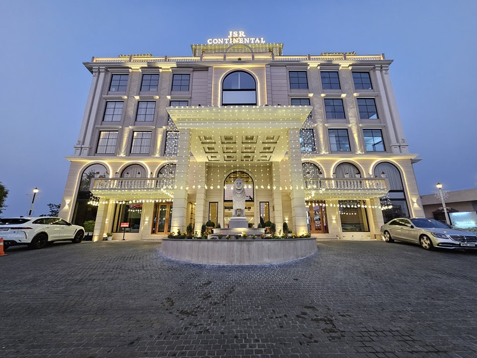 Why Hotel JSR Continental is the Best Venue for Weddings and Family Functions in Dehradun?