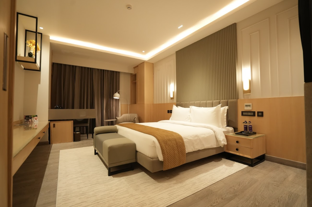 best hotel near airport in Dehradun