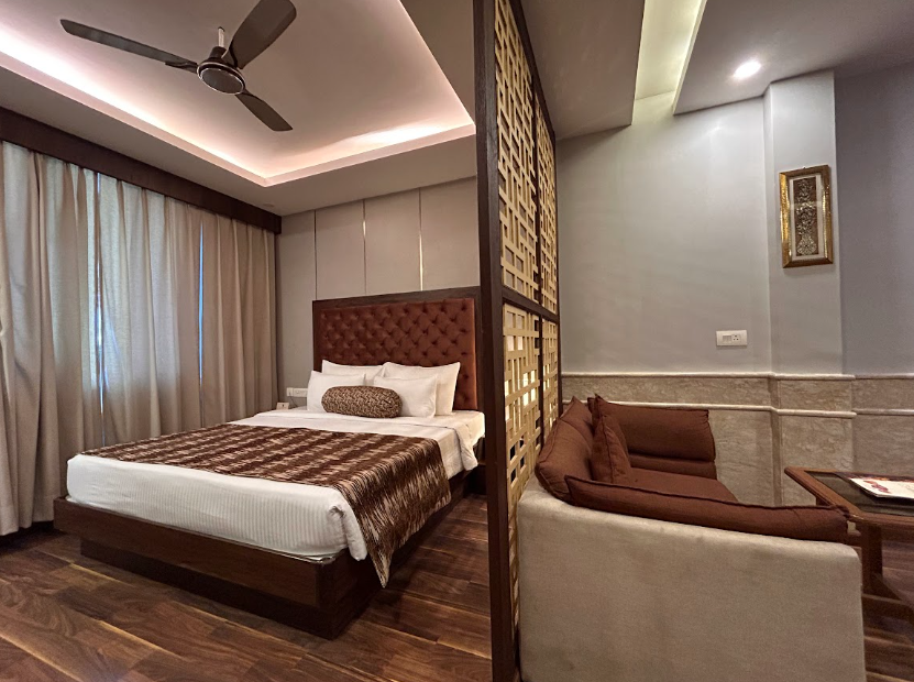 Hotel Near Dehradun Railway Station