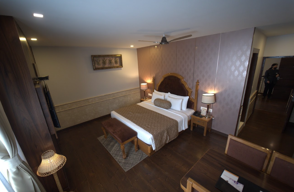 Hotels in Dehradun With Family Suites